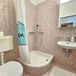 Apartamento Fuer 3 Personen Mit Terrasse By Interhome