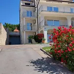 Fuer 3 Personen Mit Terrasse By Interhome Apartamento *