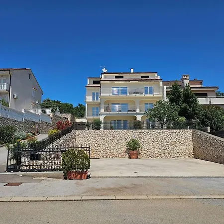 Fuer 3 Personen Mit Terrasse By Interhome Apartament *